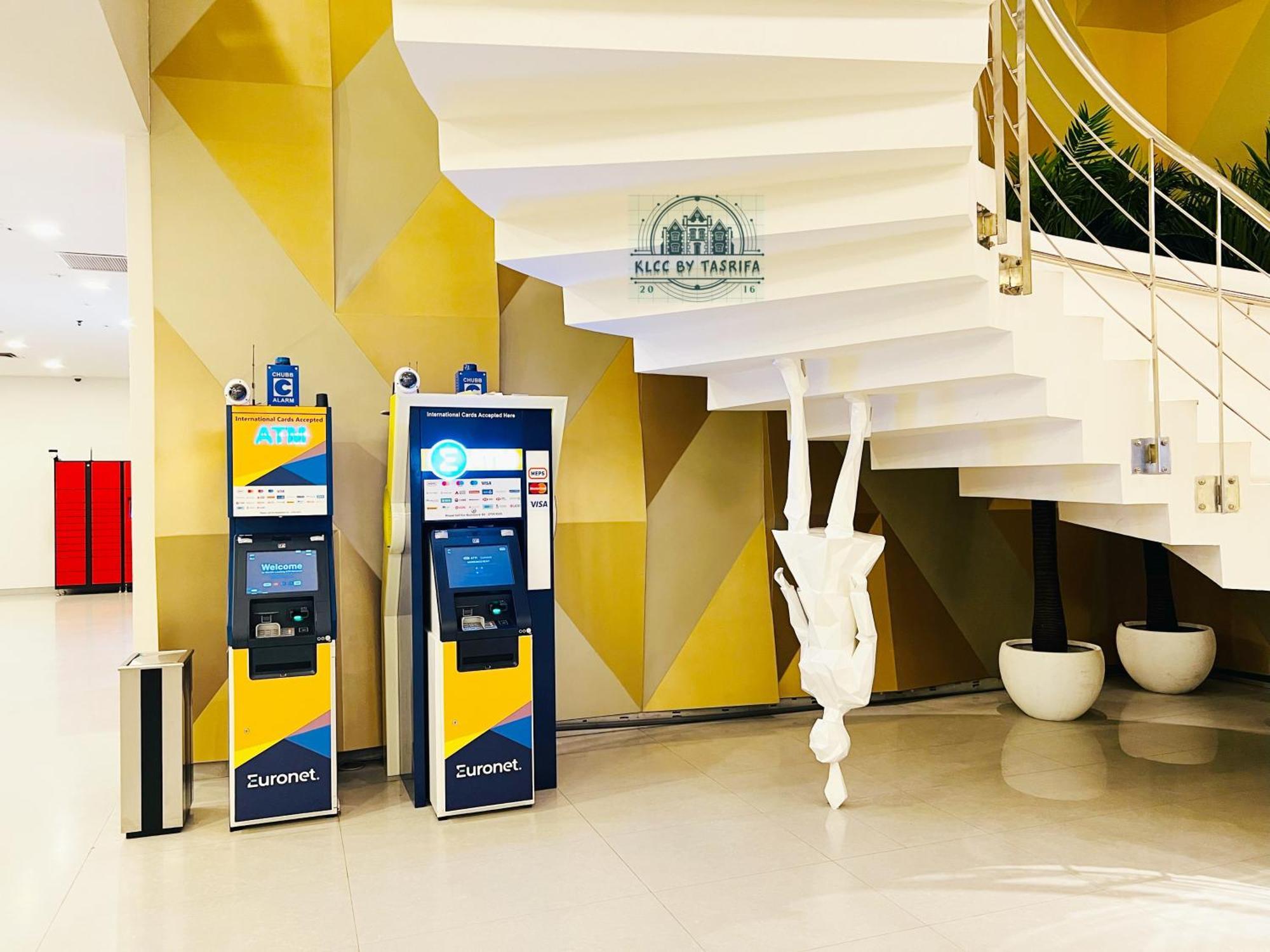 Mercu Summer Suites Klcc By Sweet Home Kuala Lumpur Esterno foto